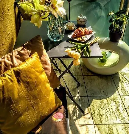Cleopatra Apartment