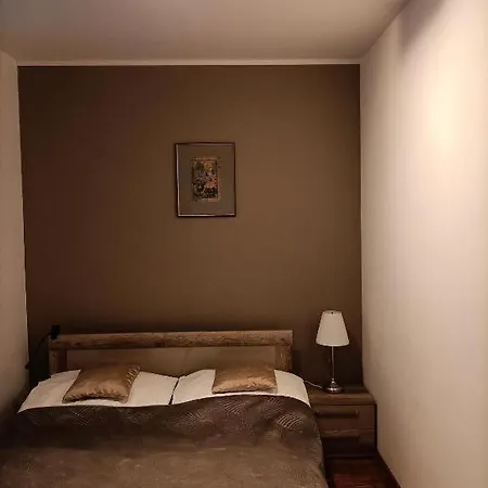 Cleopatra * Budapest